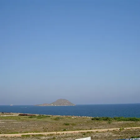 Puerto Playa Hotell 2*